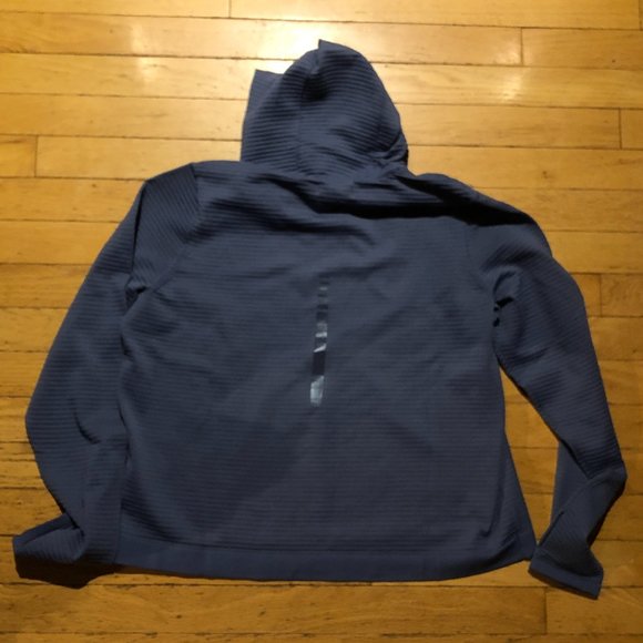 Brand New Women's Under Armor Lightweight Purple Hooded Sweatshirt - Picture 5 of 14